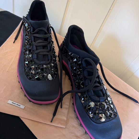 Astro Runner Trainer MIU MIU
Size EU 40 US 10 UK 8.5 - Picture 10 of 11